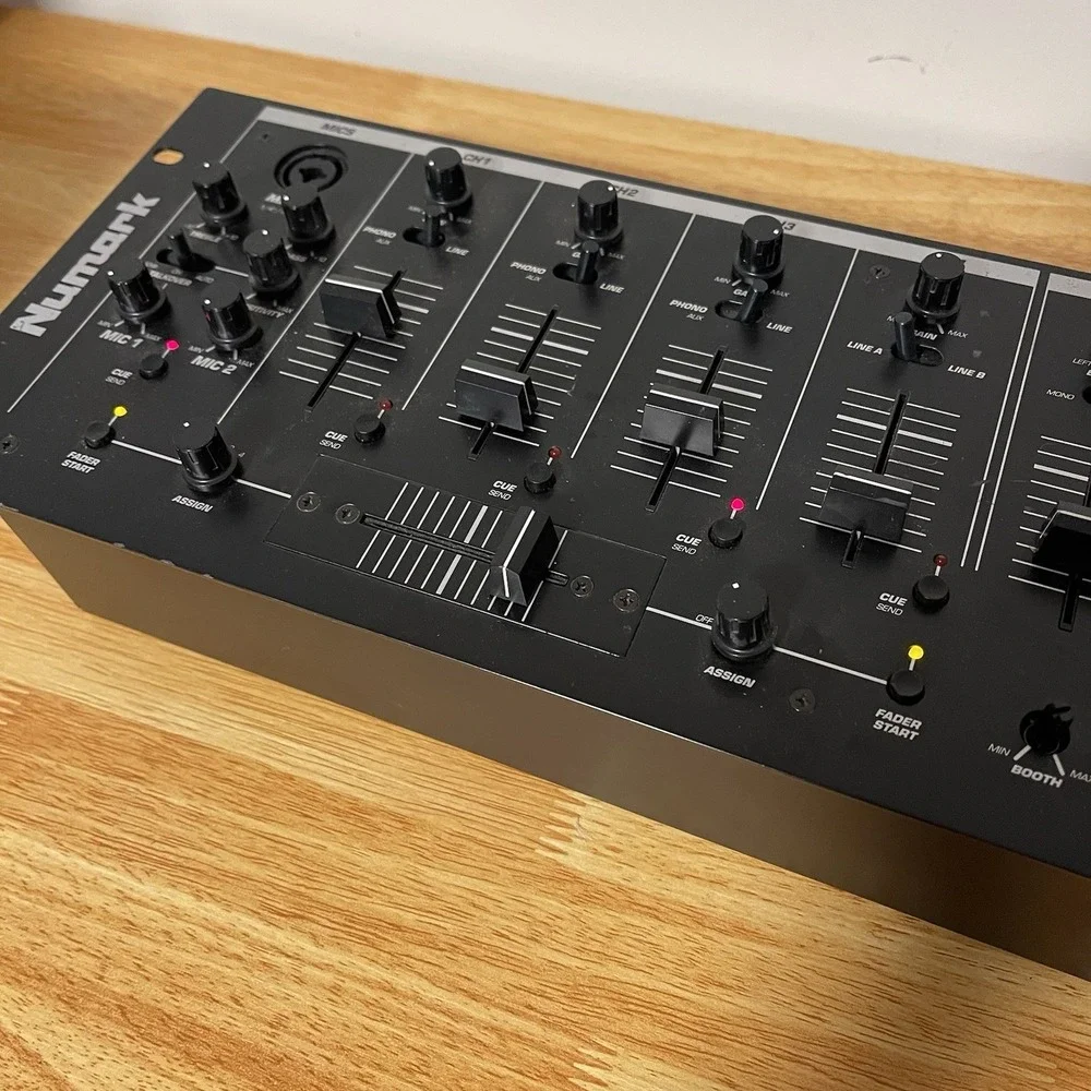 NUMARK CM100 PROFESSIONAL 19